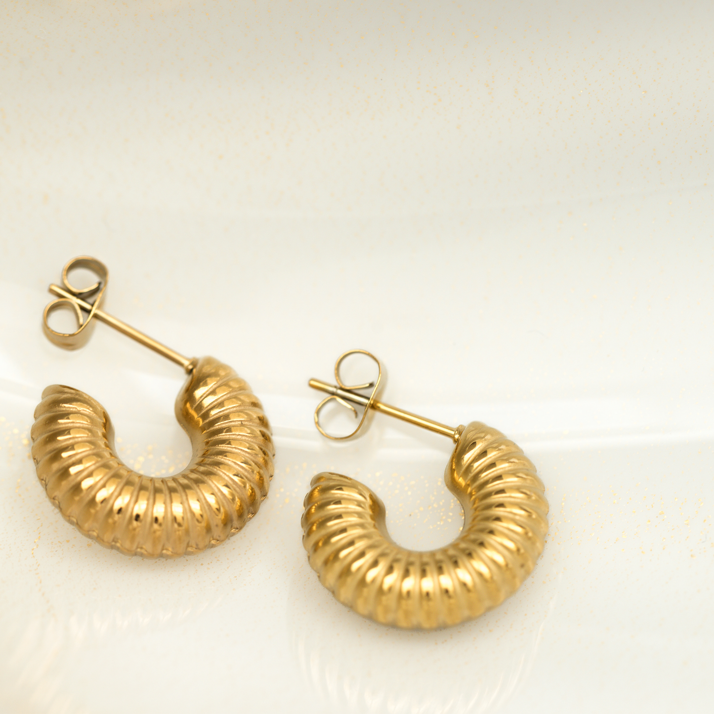 Arracada Rayada Small – Chapa de Oro