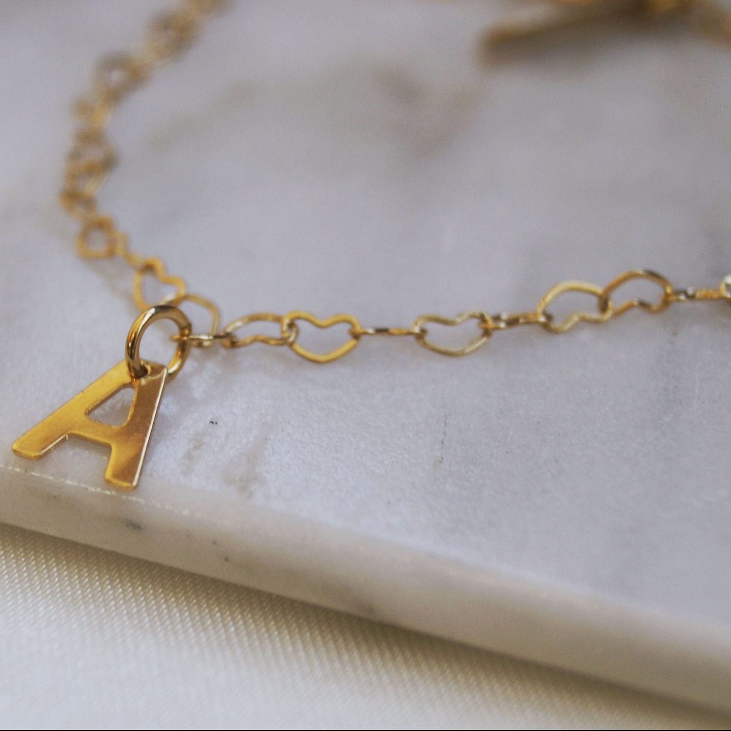 Pulsera Corazones - Chapa de Oro