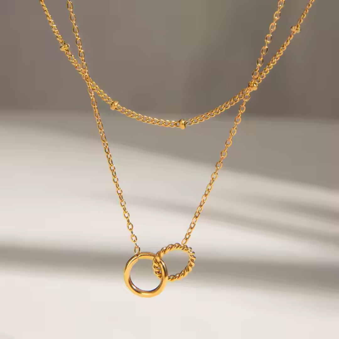 Collar Dos Círculos Entrelazados - Chapa de Oro