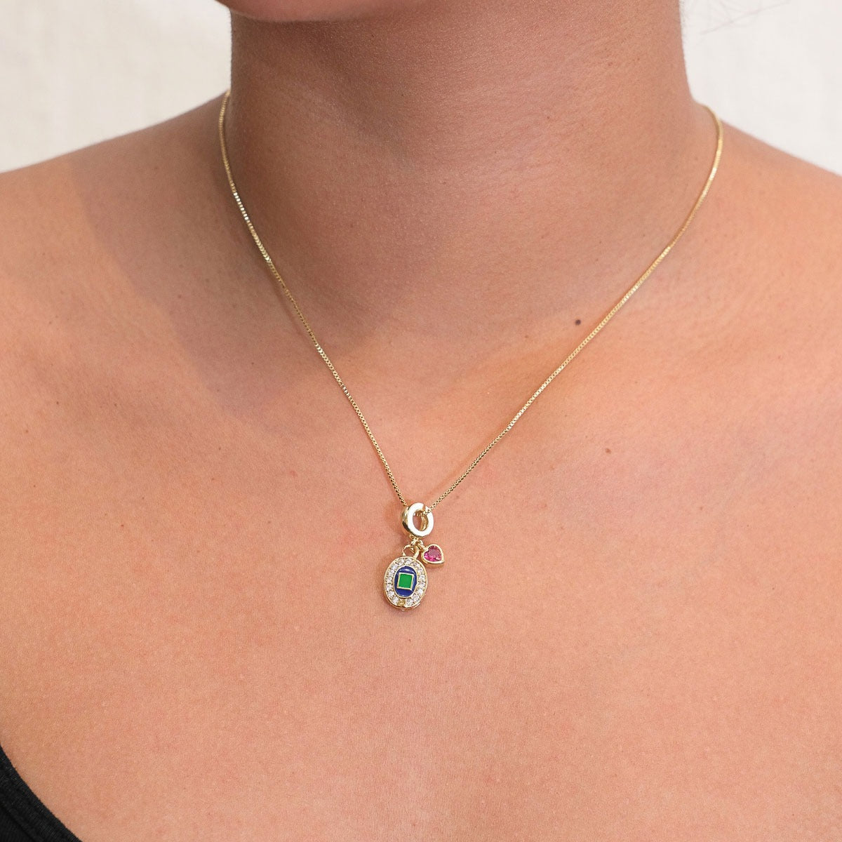 Collar Dije Centro Verde - Chapa de Oro