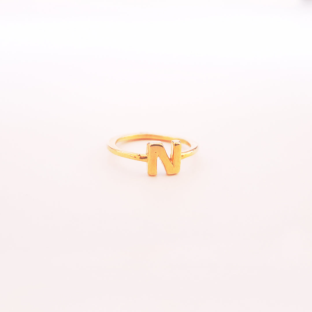Anillos Midi Con Inicial – Chapa de Oro y Rodio