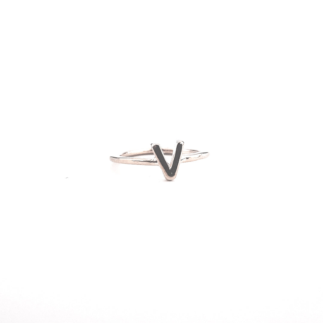 Anillos Midi Con Inicial – Chapa de Oro y Rodio