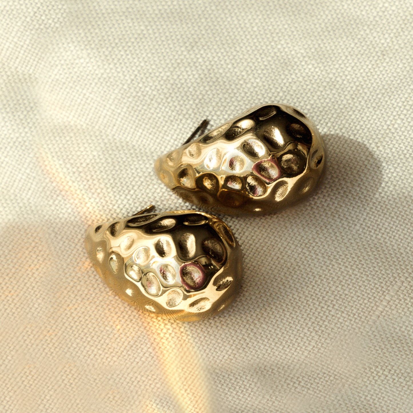 Aretes Gota Craquelados – Chapa de Oro