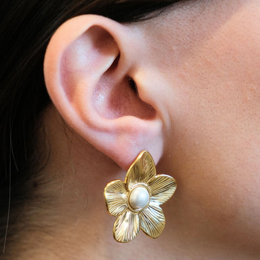 Aretes Flor con Perla - Chapa de Oro